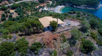 Πωλείται βίλα 191 τ.μ. σε οικόπεδο 2077 τ.μ. με πανοραμική θέα στο Ιόνιο. (045)