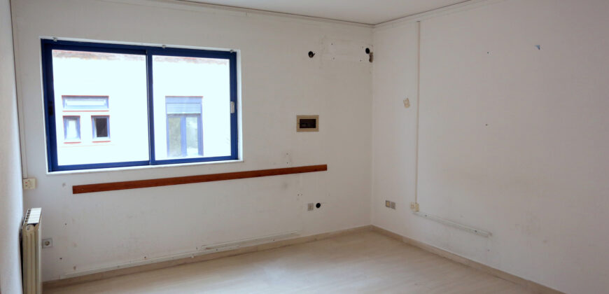 Four-storey building of 460 sq.m. for sale. in Igoumenitsa of Thesprotia. €800,000 (105)