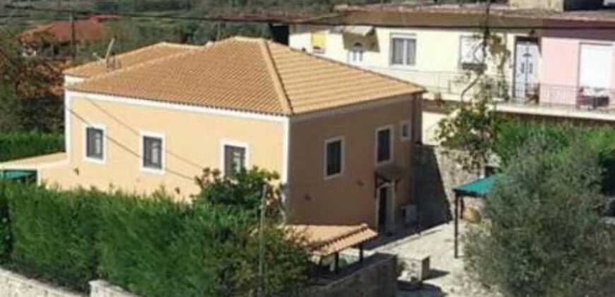 For sale tourist unit of 230 sq.m. in Margariti, Igoumenitsa. 490,000€ (824)