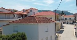 Πωλείται οικοδομή 198  τ.μ. στο Καστρί Ηγουμενίτσας 130.000€ (067)