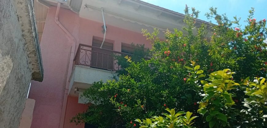 Πωλείται οικοδομή 198  τ.μ. στο Καστρί Ηγουμενίτσας 130.000€ (067)