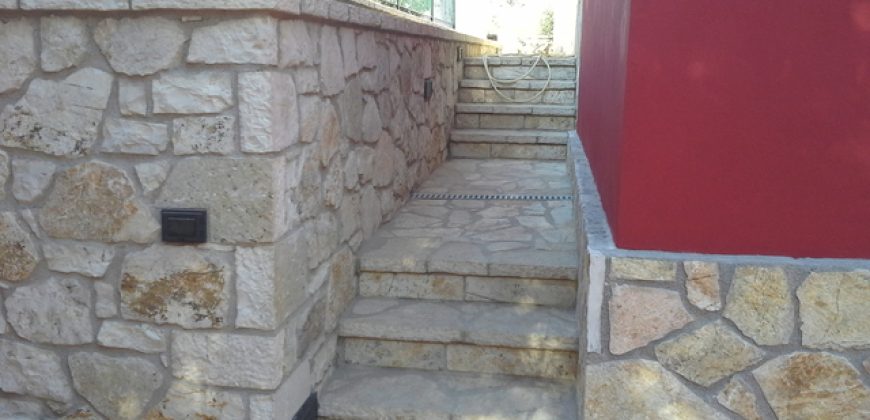 Πωλείται κατοικία 201 τ.μ. στα Σύβοτα Θεσπρωτίας. 500.000€ (056)