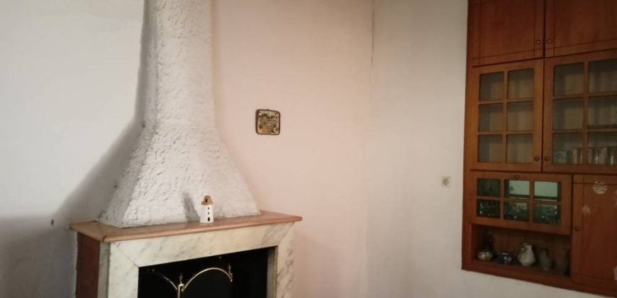 Πωλείται διώροφη κατοικία  70 τ.μ. στους Φιλιάτες Θεσπρωτίας. 38.000€ (301)