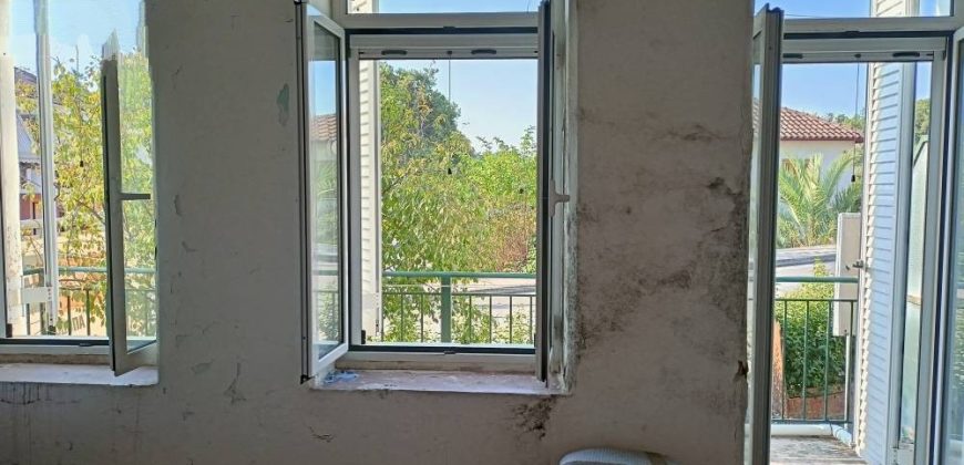 Πωλείται διώροφη κατοικία  70 τ.μ. στους Φιλιάτες Θεσπρωτίας. 38.000€ (301)
