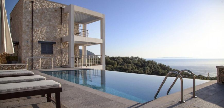 Luxurious villa for sale 217.17 sq m in Sivota, Thesprotia 1,100,000€ ( 213)