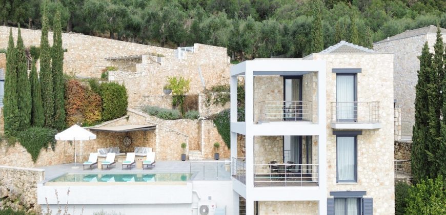 Luxurious villa for sale 217.17 sq m in Sivota, Thesprotia 1,100,000€ ( 213)