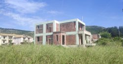 Unfinished three-story building of 220 sq m. for sale in Parapotamos, Igoumenitsa. (071)