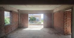 Πωλείται ημιτελής τριώροφη οικοδομή 220 τ.μ. στον Παραπόταμο Ηγουμενίτσας.  (071)