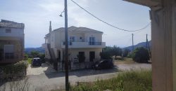 Πωλείται ημιτελής τριώροφη οικοδομή 220 τ.μ. στον Παραπόταμο Ηγουμενίτσας.  (071)