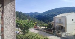 Πωλείται ημιτελής τριώροφη οικοδομή 220 τ.μ. στον Παραπόταμο Ηγουμενίτσας.  (071)