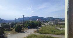 Πωλείται ημιτελής τριώροφη οικοδομή 220 τ.μ. στον Παραπόταμο Ηγουμενίτσας.  (071)