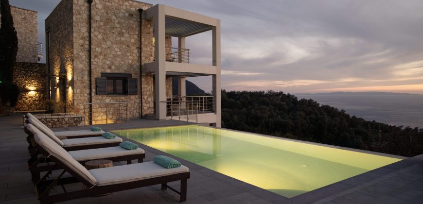 Luxurious villa for sale 217.17 sq m in Sivota, Thesprotia 1,100,000€ ( 213)