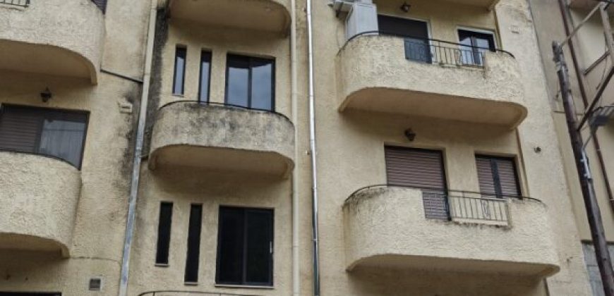 Apartment for sale 62.50 sq m in Igoumenitsa, Thesprotia 77,000€ (085)